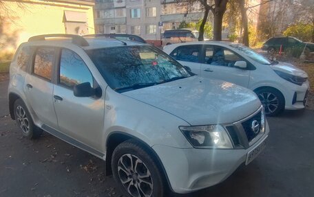 Nissan Terrano III, 2015 год, 980 000 рублей, 2 фотография