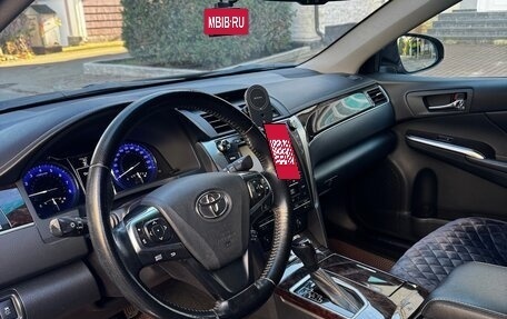 Toyota Camry, 2017 год, 2 600 000 рублей, 12 фотография