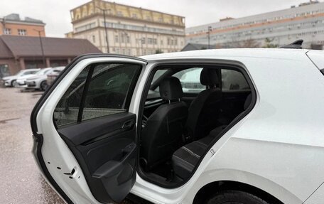 Volkswagen Golf VIII, 2023 год, 1 940 000 рублей, 17 фотография