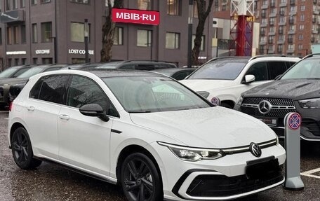 Volkswagen Golf VIII, 2023 год, 1 940 000 рублей, 2 фотография