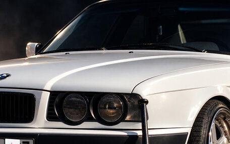 BMW 5 серия, 1990 год, 630 000 рублей, 1 фотография