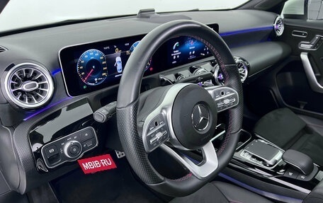 Mercedes-Benz A-Класс AMG, 2020 год, 3 330 000 рублей, 15 фотография