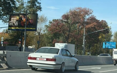 BMW 5 серия, 1990 год, 630 000 рублей, 3 фотография
