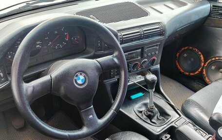 BMW 5 серия, 1990 год, 630 000 рублей, 23 фотография