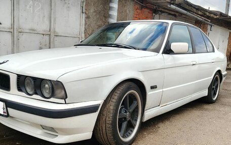 BMW 5 серия, 1990 год, 630 000 рублей, 25 фотография