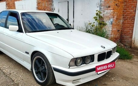 BMW 5 серия, 1990 год, 630 000 рублей, 26 фотография