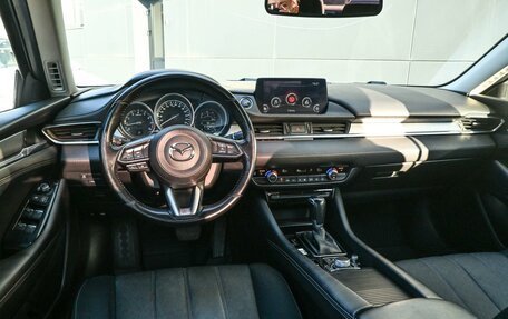 Mazda 6, 2018 год, 1 799 000 рублей, 6 фотография