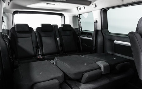 Peugeot Traveller I, 2019 год, 2 299 000 рублей, 20 фотография