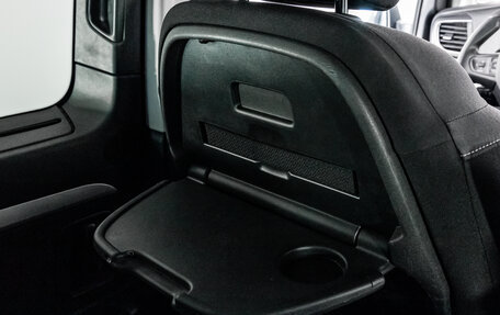 Peugeot Traveller I, 2019 год, 2 299 000 рублей, 22 фотография