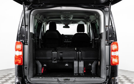 Peugeot Traveller I, 2019 год, 2 299 000 рублей, 23 фотография
