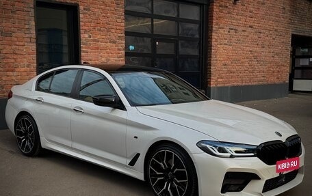 BMW 5 серия, 2017 год, 2 500 000 рублей, 2 фотография