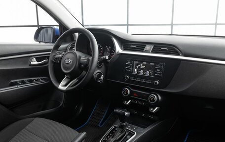 KIA Rio IV, 2020 год, 1 590 000 рублей, 10 фотография