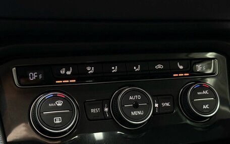 Volkswagen Tiguan II, 2017 год, 2 399 000 рублей, 16 фотография