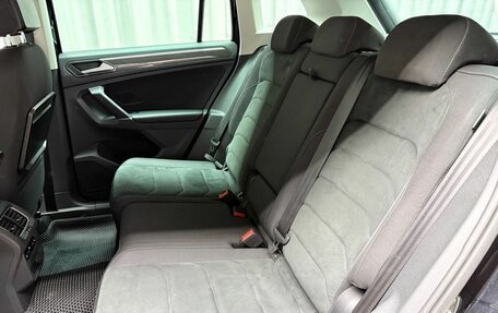 Volkswagen Tiguan II, 2017 год, 2 399 000 рублей, 28 фотография