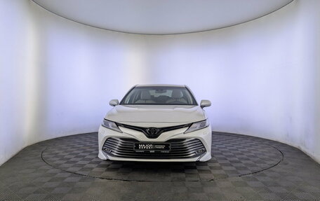 Toyota Camry, 2021 год, 3 150 000 рублей, 2 фотография