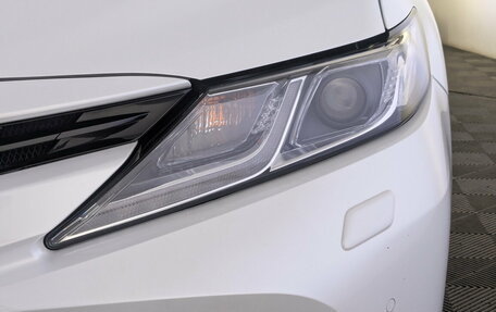 Toyota Camry, 2021 год, 3 150 000 рублей, 17 фотография