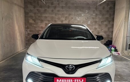 Toyota Camry, 2018 год, 3 150 000 рублей, 1 фотография