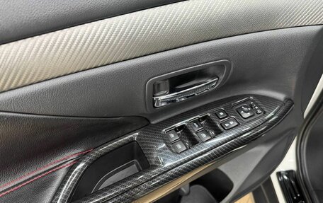 Mitsubishi Outlander III рестайлинг 3, 2018 год, 1 997 000 рублей, 13 фотография