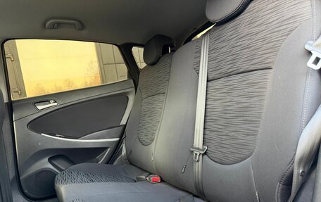 Hyundai Solaris II рестайлинг, 2015 год, 1 059 000 рублей, 20 фотография