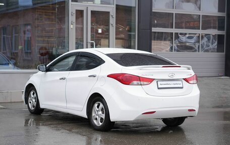 Hyundai Avante, 2011 год, 690 000 рублей, 7 фотография