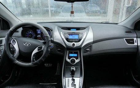 Hyundai Avante, 2011 год, 690 000 рублей, 23 фотография