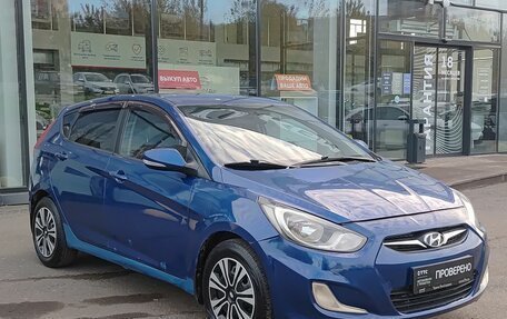 Hyundai Solaris II рестайлинг, 2011 год, 485 000 рублей, 3 фотография