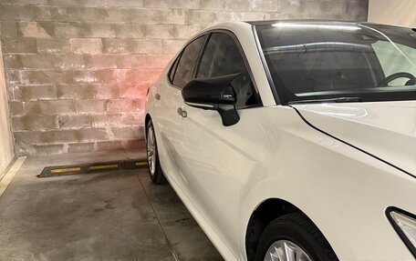 Toyota Camry, 2018 год, 3 150 000 рублей, 2 фотография