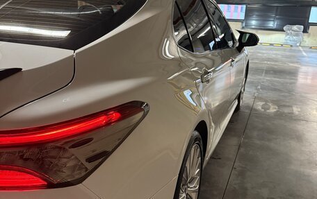 Toyota Camry, 2018 год, 3 150 000 рублей, 7 фотография