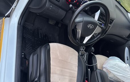 Hyundai Solaris II рестайлинг, 2013 год, 565 000 рублей, 15 фотография