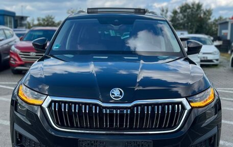 Skoda Kodiaq I, 2023 год, 3 575 000 рублей, 2 фотография