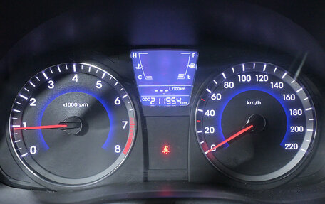 Hyundai Solaris II рестайлинг, 2013 год, 670 000 рублей, 10 фотография