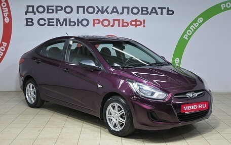 Hyundai Solaris II рестайлинг, 2013 год, 670 000 рублей, 3 фотография