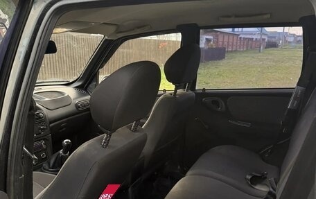 Chevrolet Niva I рестайлинг, 2010 год, 495 000 рублей, 6 фотография