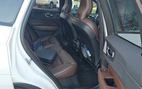 Volvo XC60 II, 2019 год, 4 100 000 рублей, 24 фотография