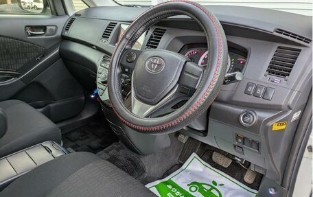 Toyota ISis I, 2017 год, 1 520 000 рублей, 17 фотография