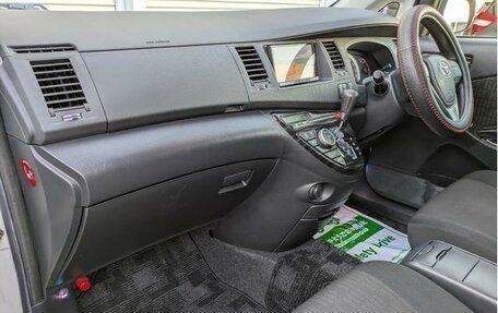 Toyota ISis I, 2017 год, 1 520 000 рублей, 15 фотография