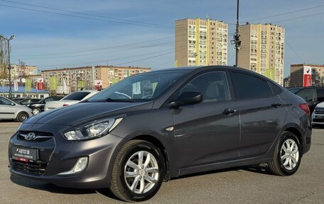 Hyundai Solaris II рестайлинг, 2013 год, 849 000 рублей, 4 фотография