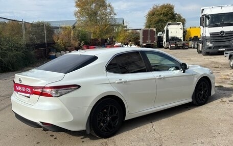 Toyota Camry, 2018 год, 2 650 000 рублей, 6 фотография