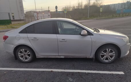 Chevrolet Cruze II, 2009 год, 560 000 рублей, 4 фотография
