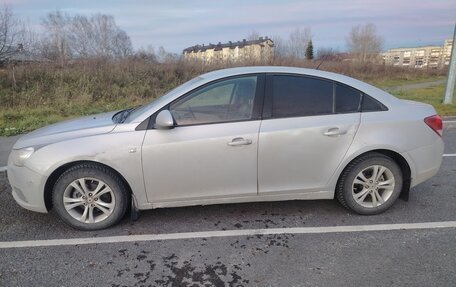 Chevrolet Cruze II, 2009 год, 560 000 рублей, 5 фотография