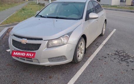 Chevrolet Cruze II, 2009 год, 560 000 рублей, 2 фотография
