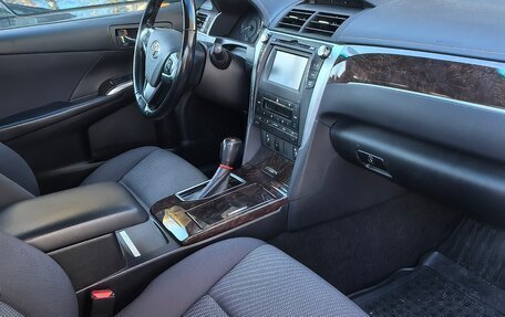 Toyota Camry, 2017 год, 2 460 000 рублей, 6 фотография