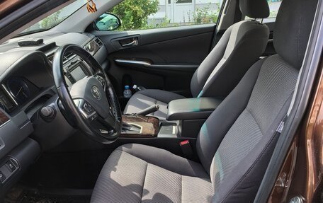 Toyota Camry, 2017 год, 2 460 000 рублей, 7 фотография