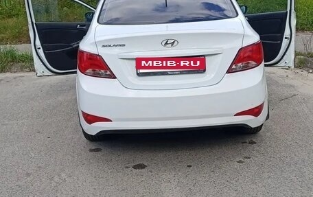 Hyundai Solaris II рестайлинг, 2016 год, 800 000 рублей, 5 фотография