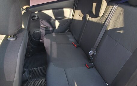 Renault Logan II, 2018 год, 849 000 рублей, 7 фотография