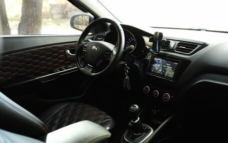 KIA Rio III рестайлинг, 2015 год, 1 200 000 рублей, 17 фотография