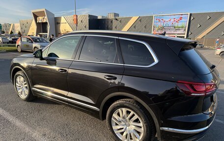 Volkswagen Touareg III, 2018 год, 4 500 000 рублей, 6 фотография