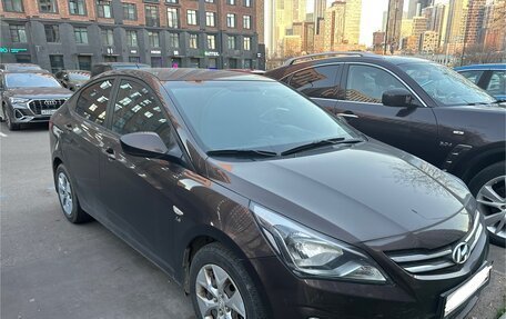 Hyundai Solaris II рестайлинг, 2015 год, 1 300 000 рублей, 1 фотография