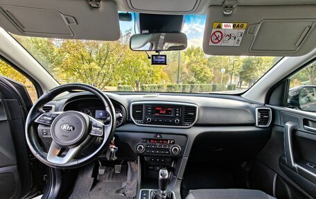 KIA Sportage IV рестайлинг, 2018 год, 1 880 000 рублей, 8 фотография