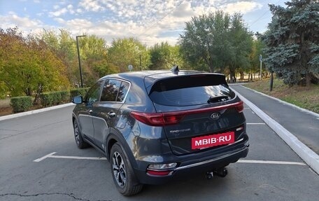 KIA Sportage IV рестайлинг, 2018 год, 1 880 000 рублей, 5 фотография